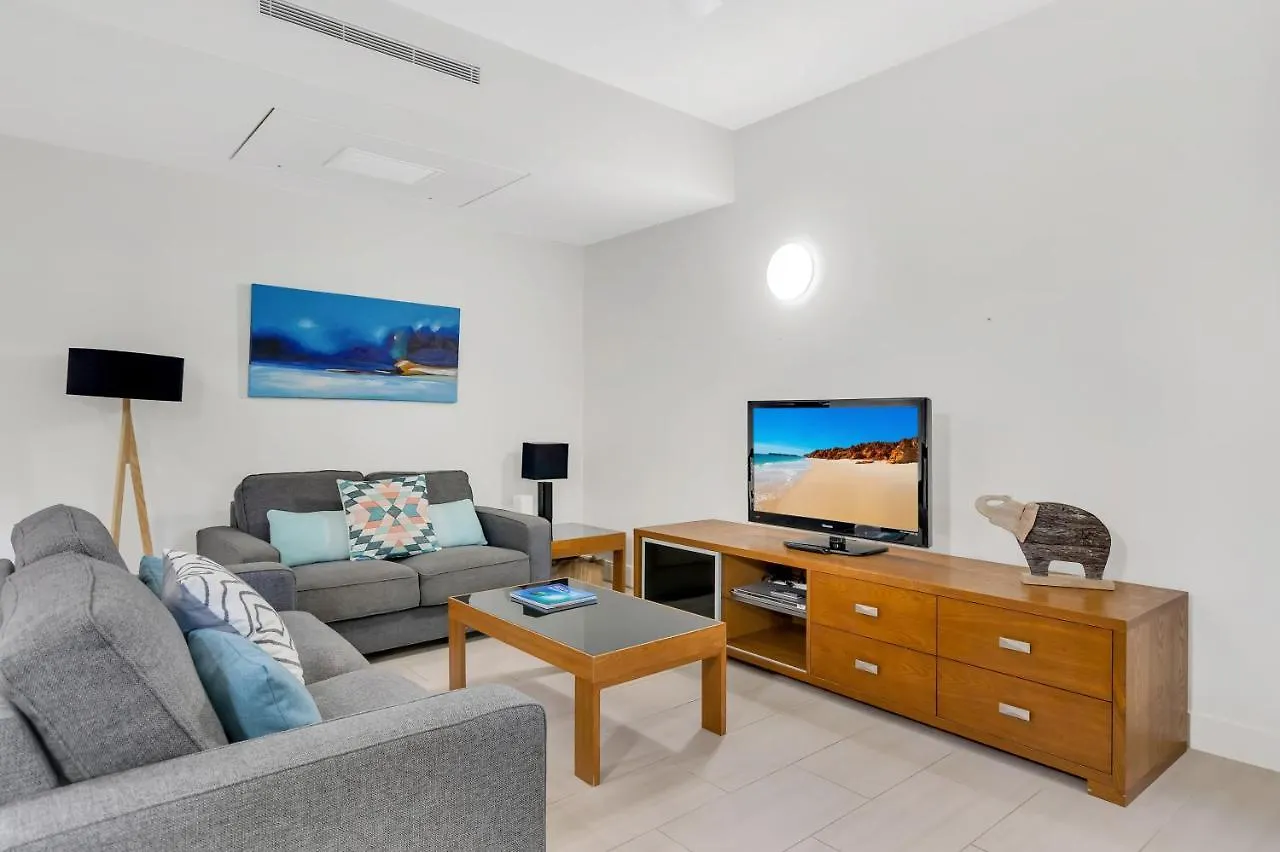 Elysium Private Apartments At The Drift Resort 팜코브