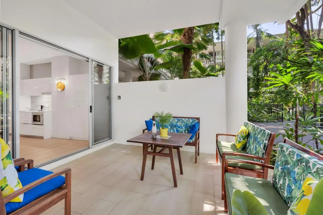 Elysium Private Apartments At The Drift Resort パーム・コーブ
